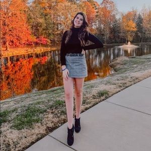 American Eagle plaid skirt size 8